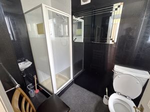 Photo 16- click for photo gallery